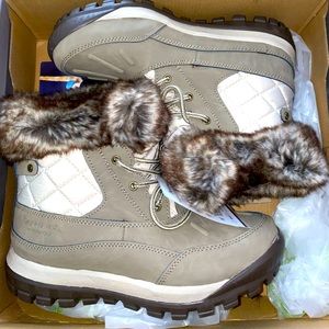Bearpaw snow boots